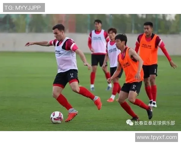 武汉网球队包夹战术解析与实战应用探讨