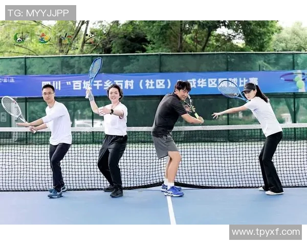 成都网球队的力量揭秘：网球巨献背后的拼搏与荣耀