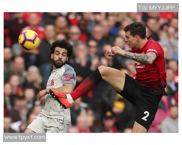 利物浦与曼联激战正酣图文直播全程回顾与精彩瞬间分享 利物浦与曼联激战正酣图文直播全程回顾与精彩瞬间分享