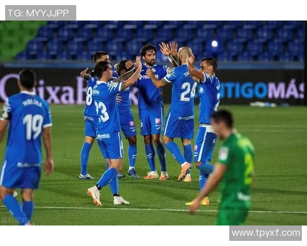 赫塔菲与塞尔塔精彩对决回放分析及比赛亮点总结