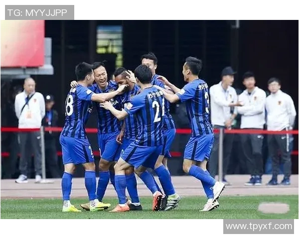 贵州队与恒大队的激烈射门对决引发球迷热议与期待