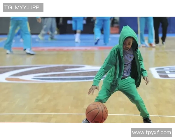 陈林坚：从青涩少年到篮球场上的璀璨明星之路与成长故事