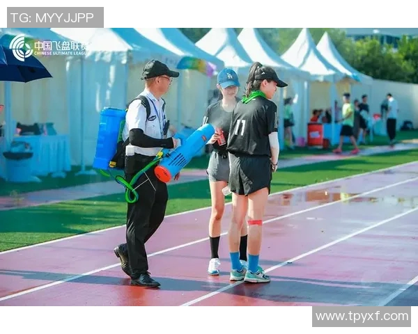 成都飞盘队比赛经验深度对比与分析探讨 成都飞盘队比赛经验深度对比与分析探讨