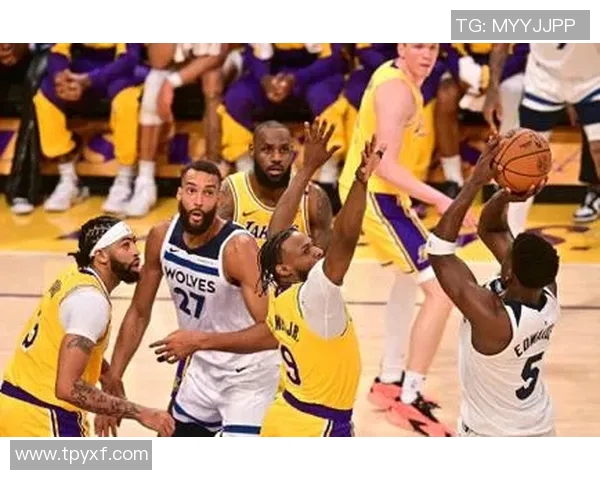 湖人对火箭精彩对决直播全程回顾与赛后分析尽在此处